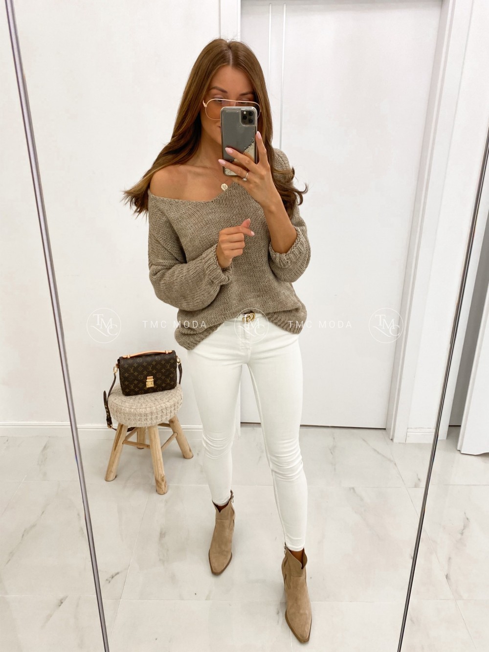 Sweter V- classic mocca